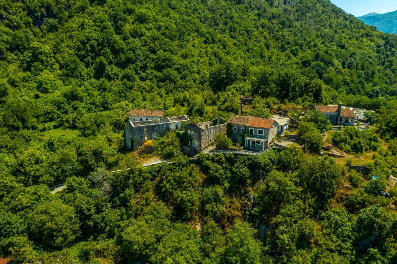 Green Hill Вірпазар Екстер'єр фото